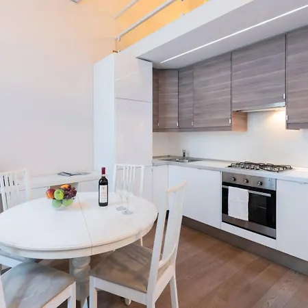 Apartment Ginori - 2 Bedrooms By Mercato Florence